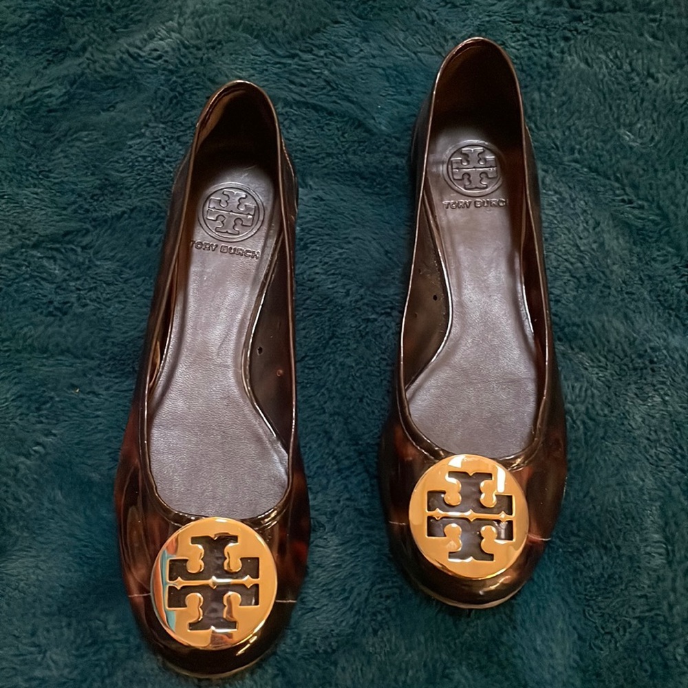 Tory Burch Minnie Patent Tortoise Flats, size 7.5